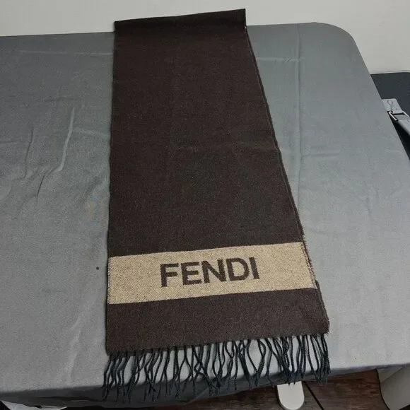 FENDI WOOL GRAPHIC SCARF